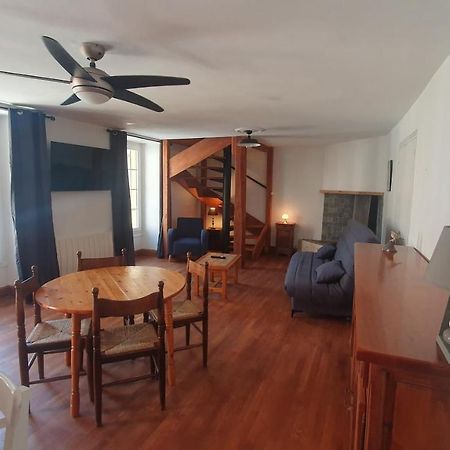 Charmante Maison De Village Condat-sur-Vezere Екстер'єр фото
